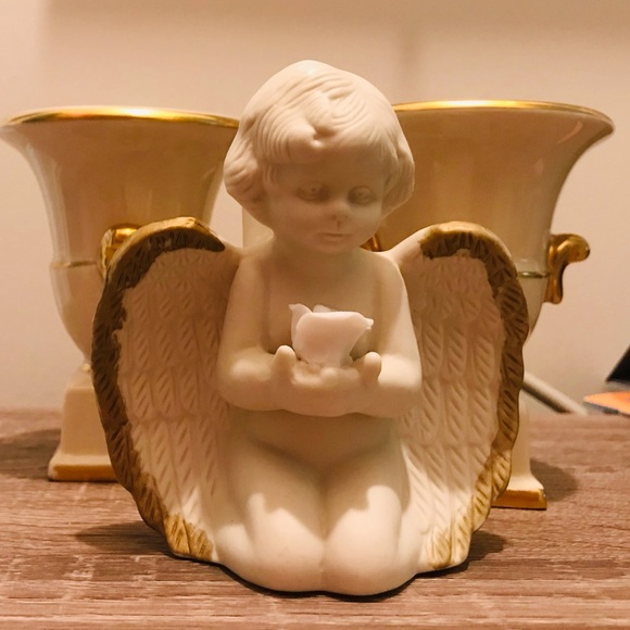 BUNDLE: Small Angel 👼 candle holder & 2 urn 🕯 - Picture 3 of 12
